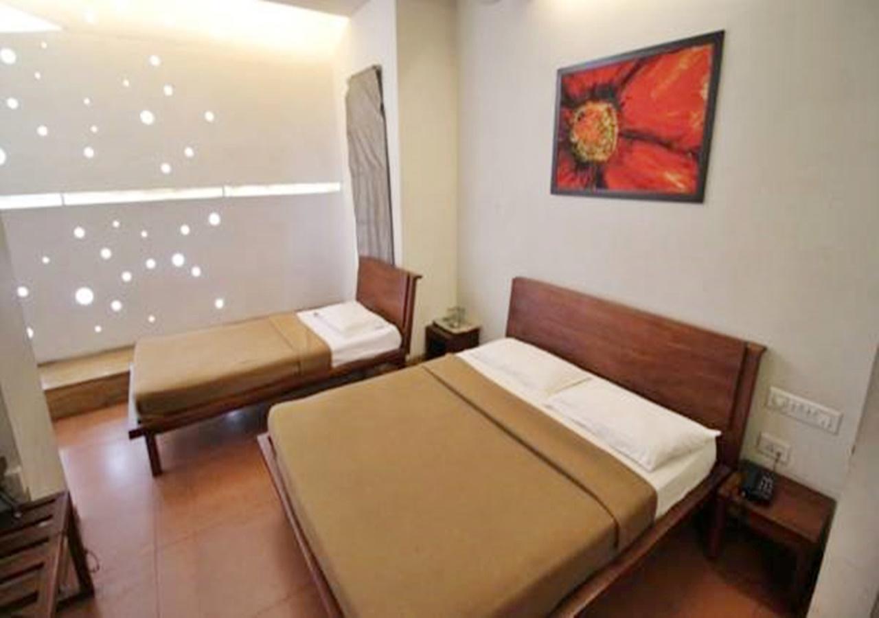 Hotel Holiday Home Bangalore Exterior foto